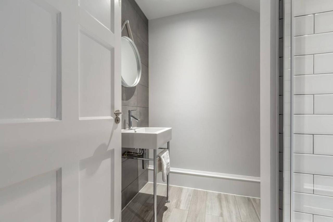 Joivy Luxurious 2Br Home Near Haymarket Station EDI Exterior photo