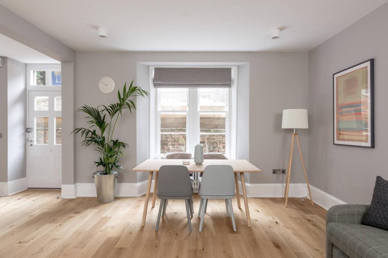 Joivy Luxurious 2Br Home Near Haymarket Station EDI Exterior photo